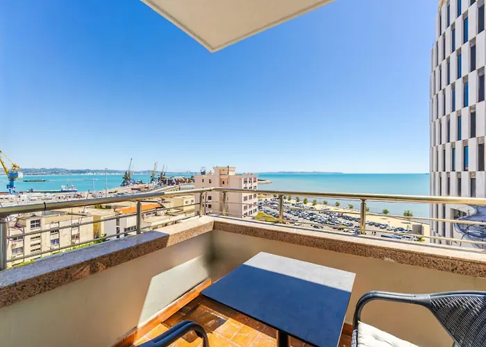 Portside Apartment *